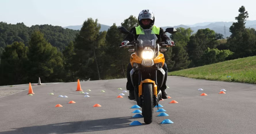 Curso de moto A2