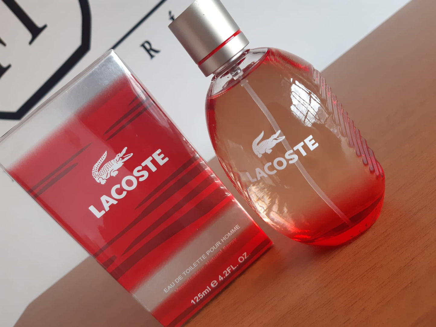 Combo de Perfume + AirPods de pantalla + Shaver VGR